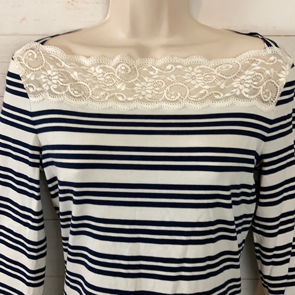 Escada 34 (S) 3/4 Slv Popover Blouse w/Lace Trim - Picture 2 of 10